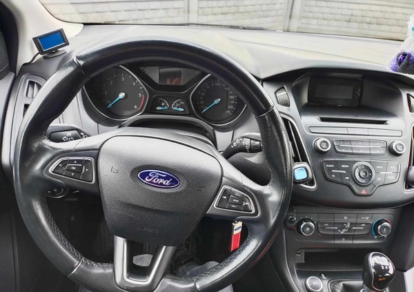 Ford Focus cena 33900 przebieg: 176000, rok produkcji 2015 z Gliwice małe 29